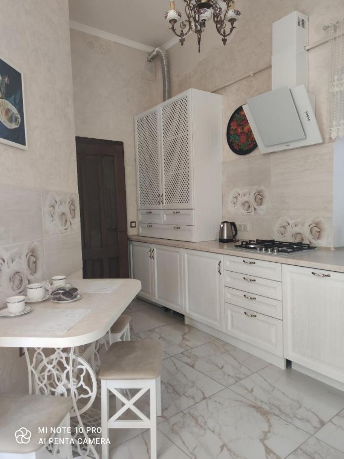 Апартаменти У Шевальє. Lviv Extérieur photo