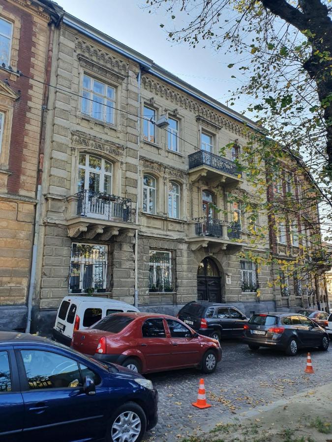 Апартаменти У Шевальє. Lviv Extérieur photo